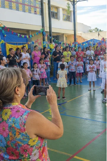 Programa oferece oficinas de currículo e entrevista